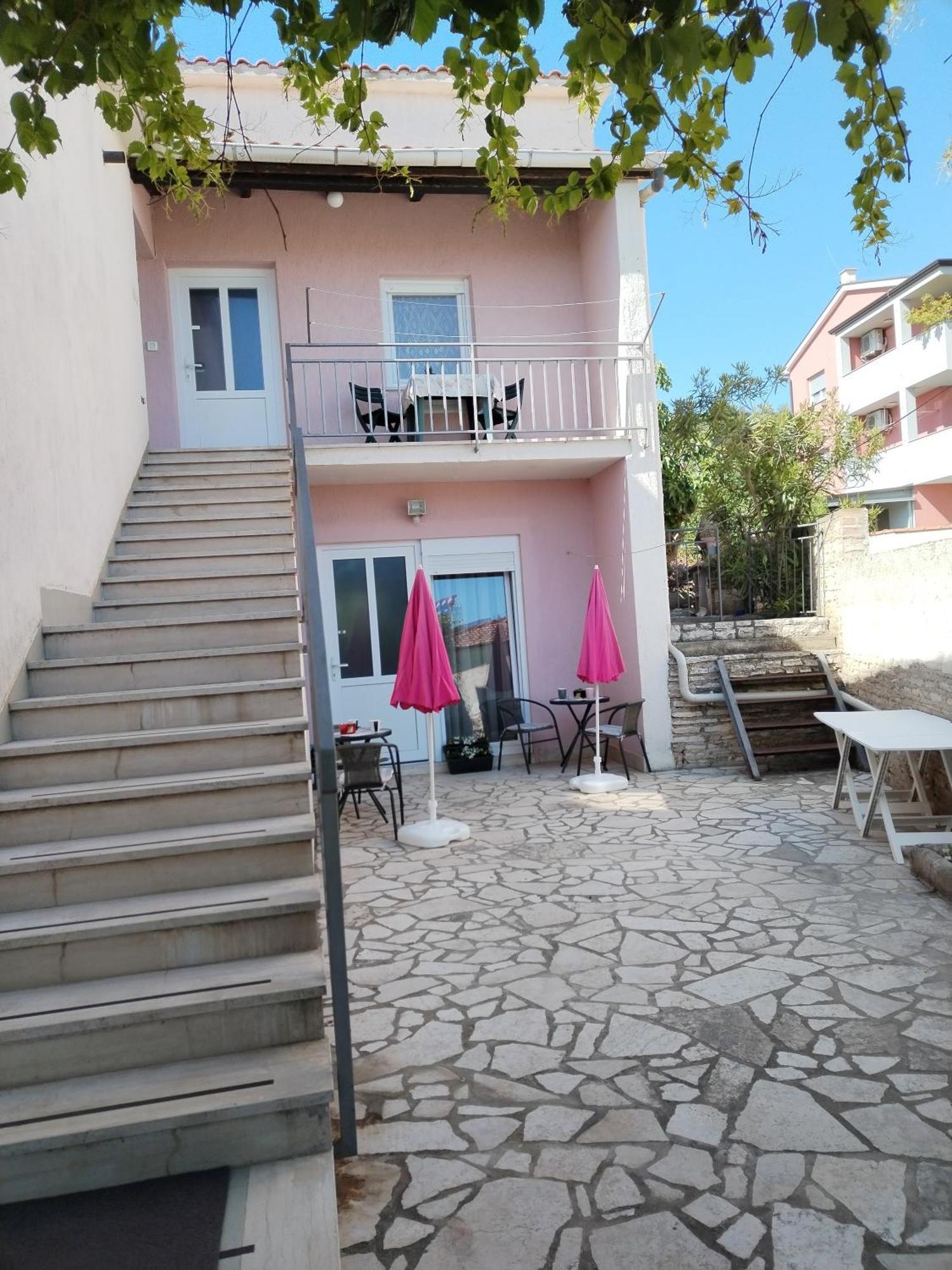 Apartments Mirijana Pula Exterior foto